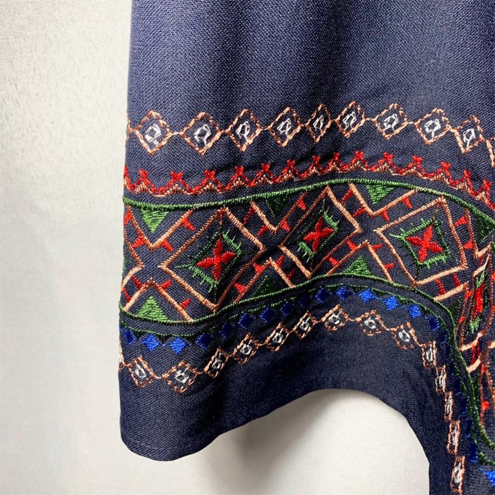 ALYA A Line Embroidered Folk Art Skirt - Picture 4 of 5
